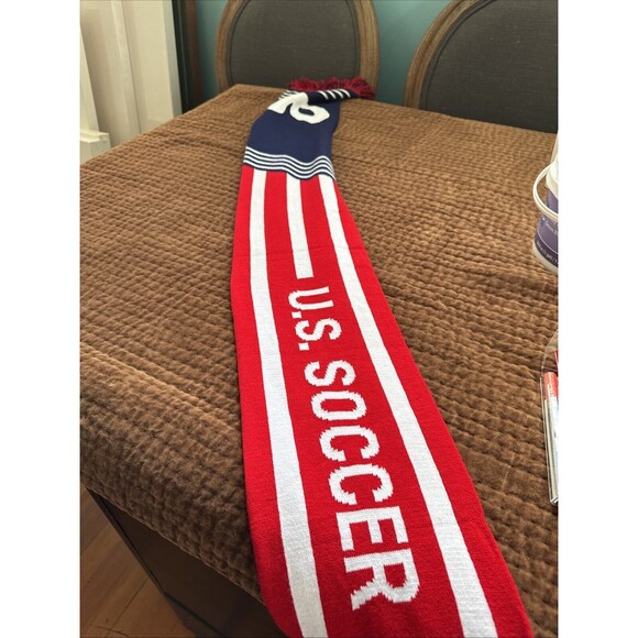US Soccer One Size Red White Blue Collectible National Team Soccer Scarf RWB - Picture 3 of 4